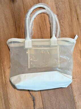 Neiman Marcus Large Clear PVC White Tote Bag With Zipper And Inner Pouch NEW